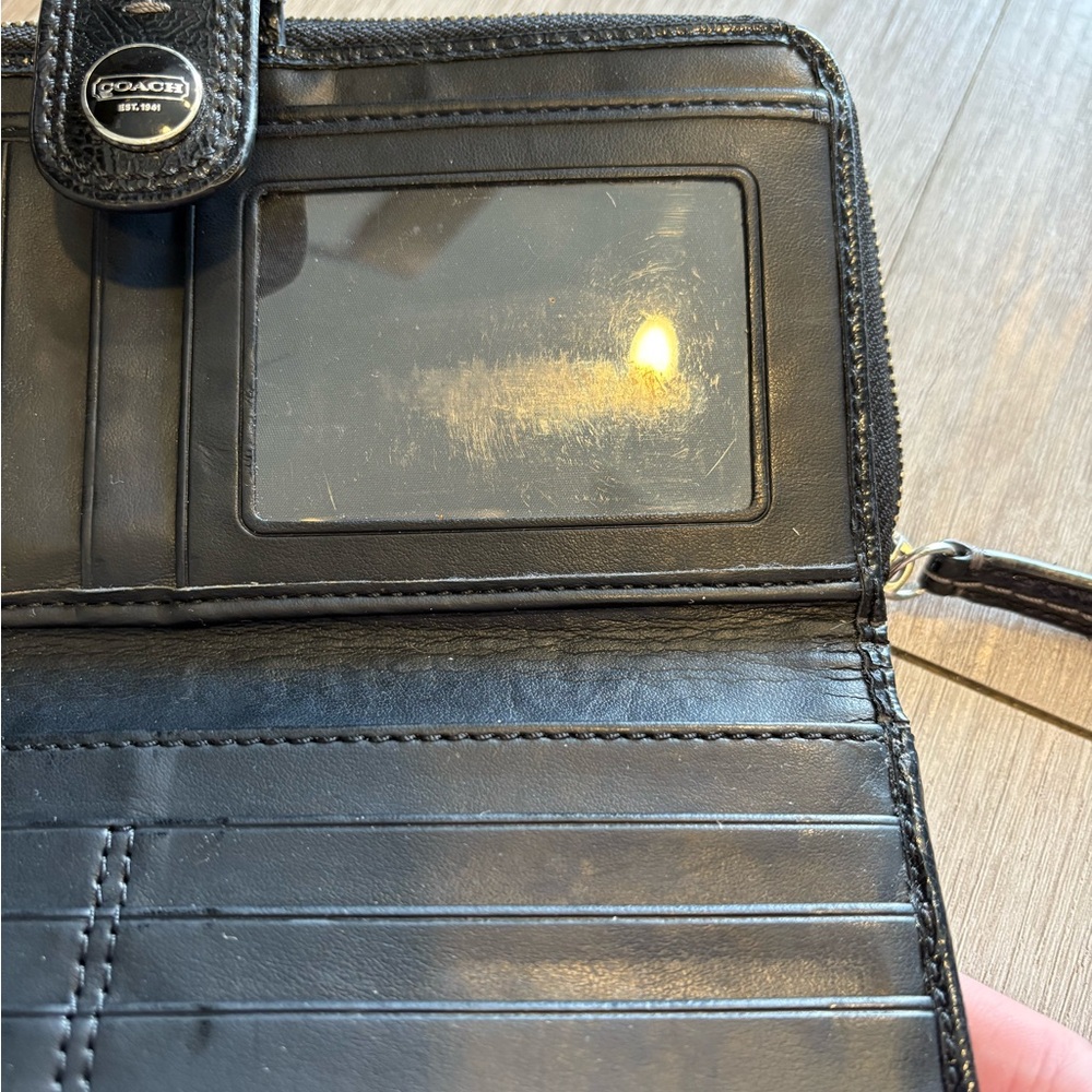 Coach Wallet - Picture 5 of 10